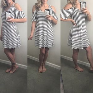 Striped Shoulderless Dress